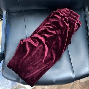 Naked wardrobe matching velvet set!